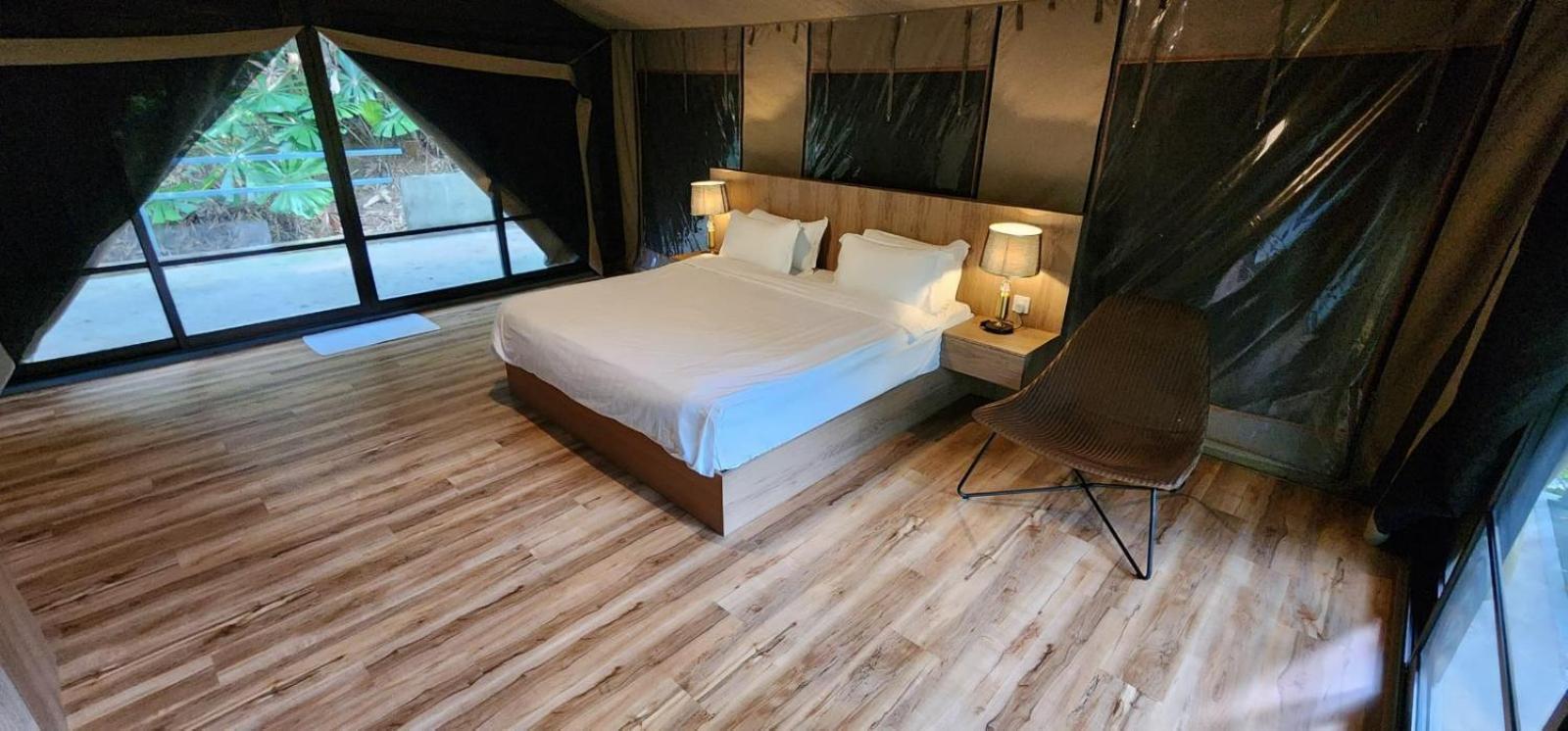 Boulder Valley Khemah mewah 3*